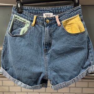 Princess Polly Blue Jean Shorts with Colorful Pockets size 4